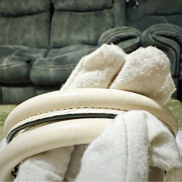 Coach soho shoulder bag  Cream Leather Handbag Crossbody purse - Picture 12 of 17